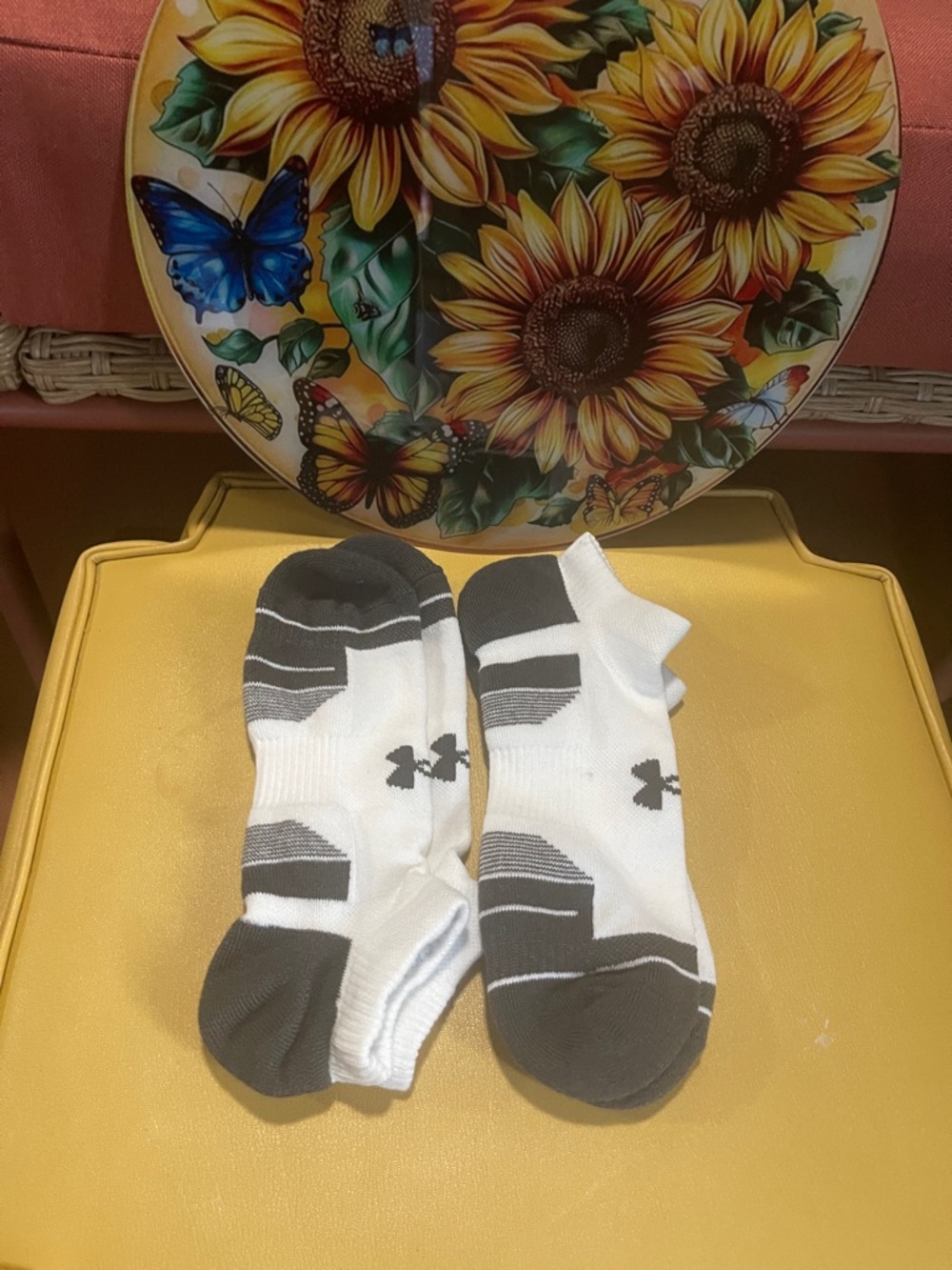 Under Armour White and Gray Low-Cut Athletic Socks